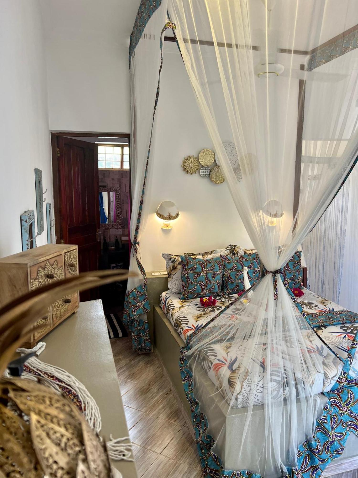 Gadea Boutique Hotel& Gadea Garden Italian Restaurant (Adults Only) Джамбиани Номер фото